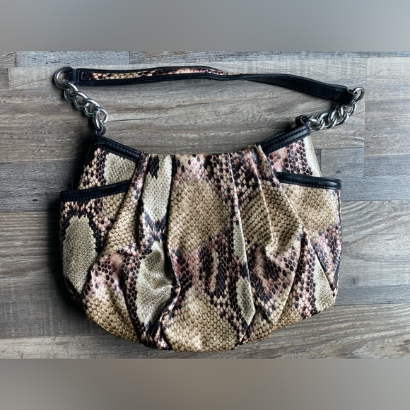 Vera Wang Simply Vera Snake Faux Skin Bag - Picture 4 of 13